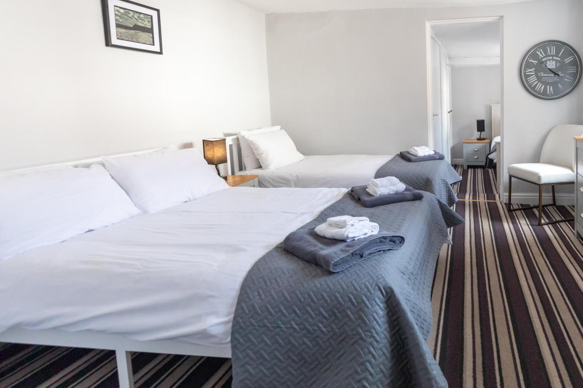 The Court Hotel บริดจ์นอร์ท ภายนอก รูปภาพ