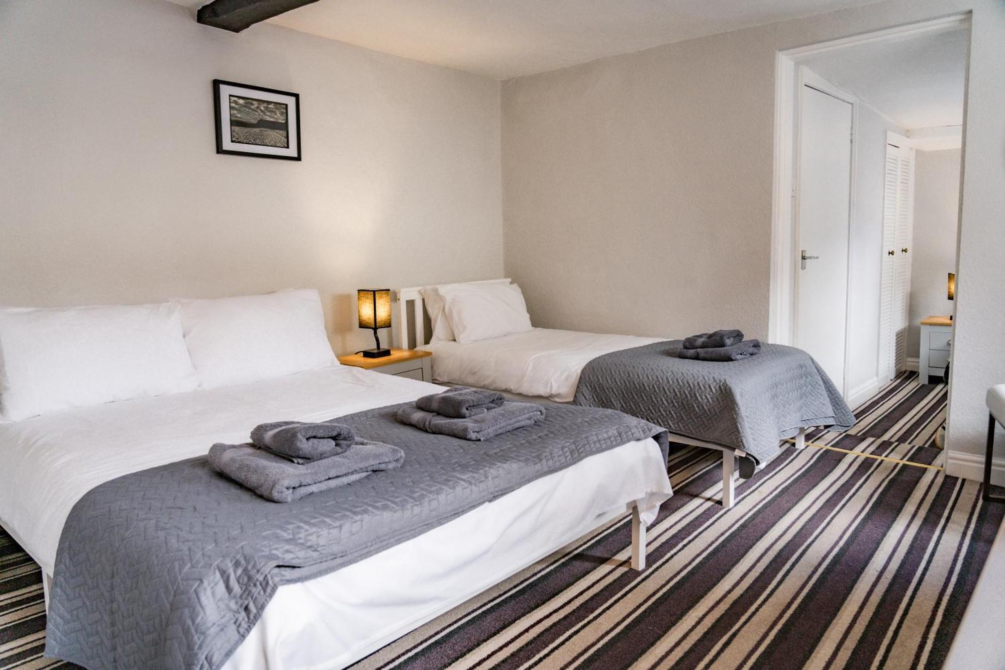 The Court Hotel บริดจ์นอร์ท ภายนอก รูปภาพ